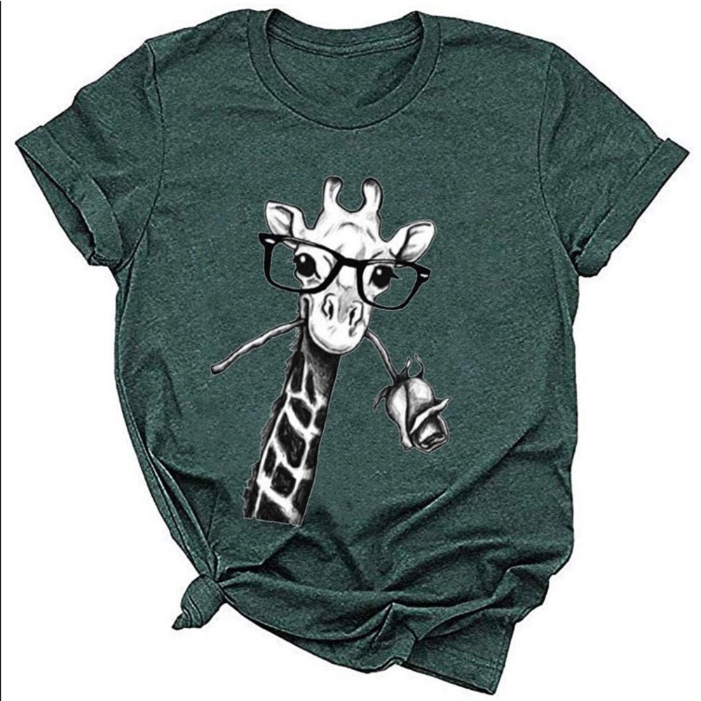 Loose fit giraffe and rose graphic tee